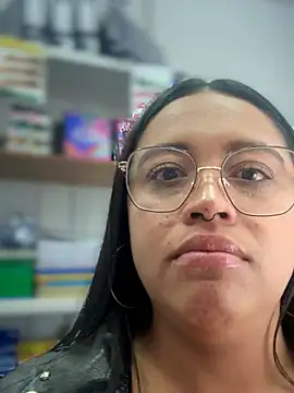 Mia_Risky-1