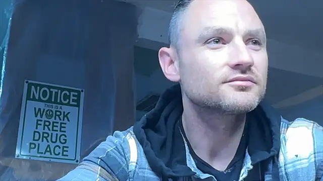famous1tad webcam