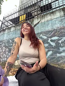 RojitasTeaseX_ webcam