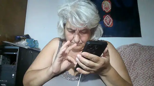 ExquisiteMature webcam