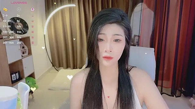 美女Vaidurya-Yolo在线直播