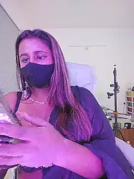 LoveLy-Soneya webcam