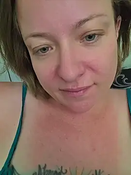 julimonroe webcam