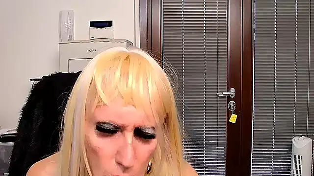 ROBY_SWEETHOT webcam