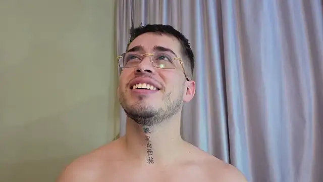 Tommas_Jhonson webcam
