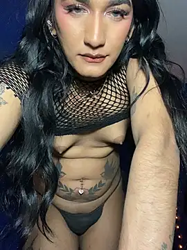 Model: NikitaDragunXXX