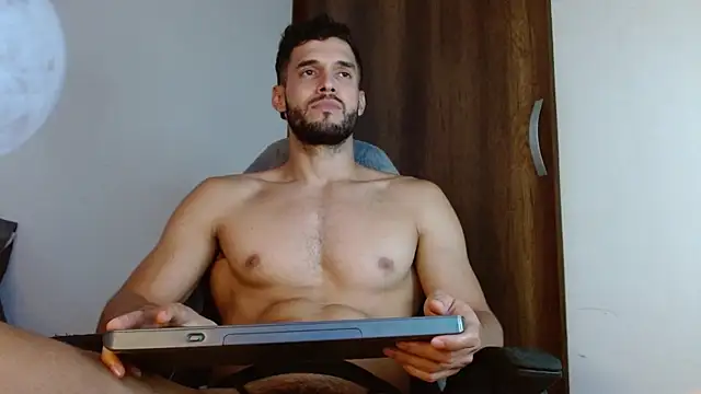 Live sex cam of Noah_jhonsonn
