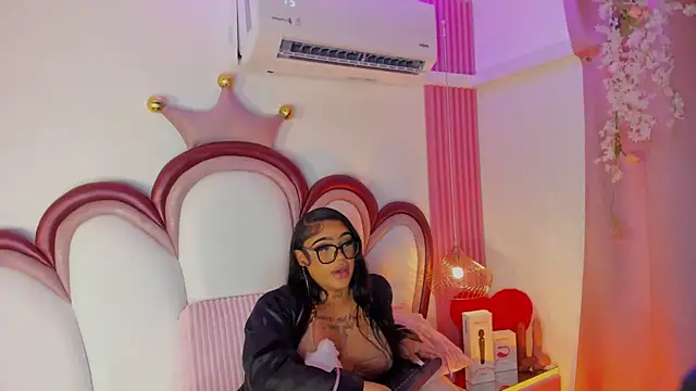 Mia_Jansen webcam