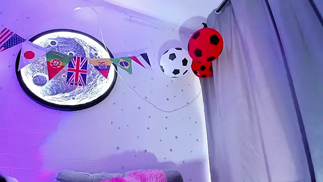 AmberDillucca webcam