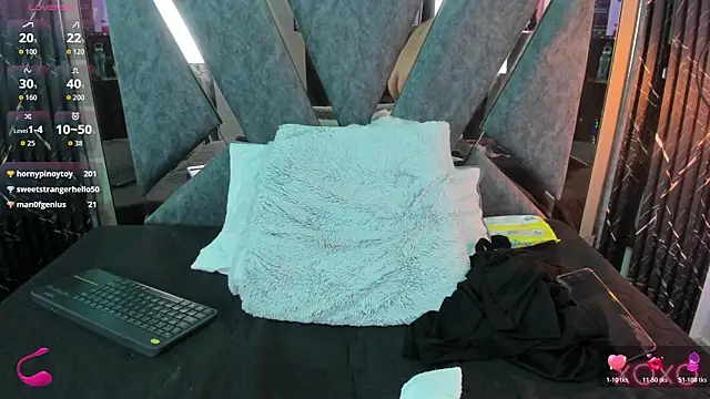 _mila_a_ webcam