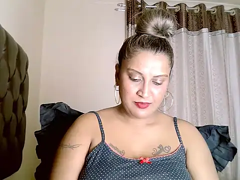 eroticbeauty37 webcam