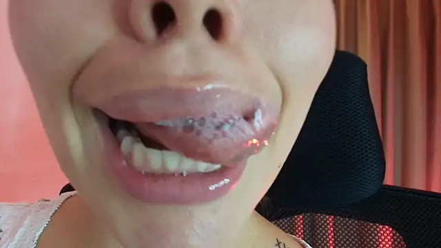 lisbet21x webcam