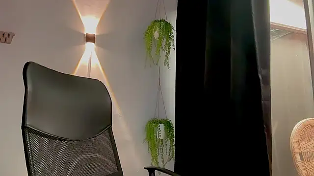 MarcellaGriffin webcam