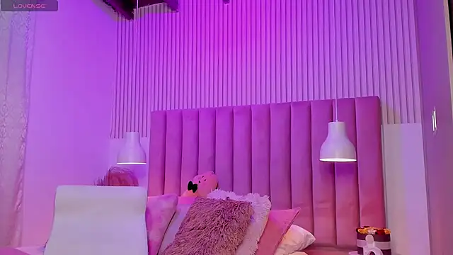 ScarlettDreamss7 webcam