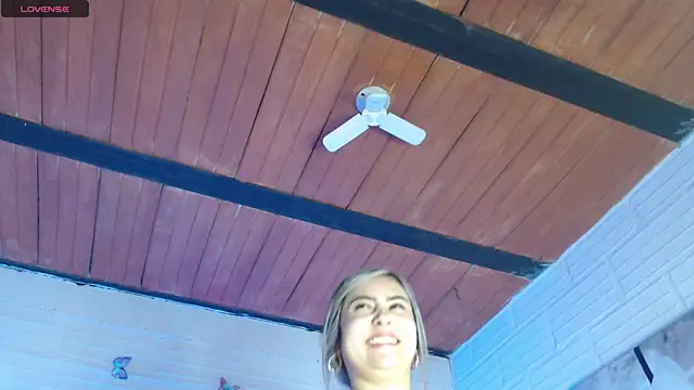 tami_vega webcam