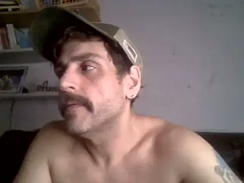 BrunoAlphaBR live cam on StripChat