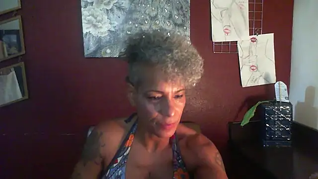 CeceilaMoon webcam
