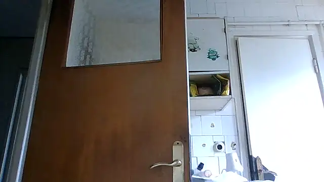 mariusica1@xh webcam
