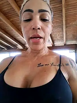 Alison_fitness webcam