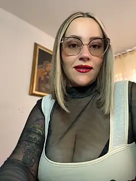 CurvyLust_x webcam