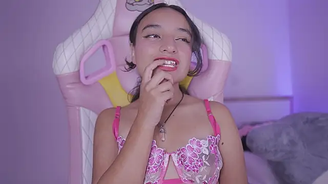 _emily_jonexs webcam