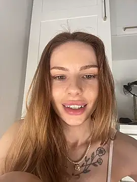 Ms_Luna_ webcam