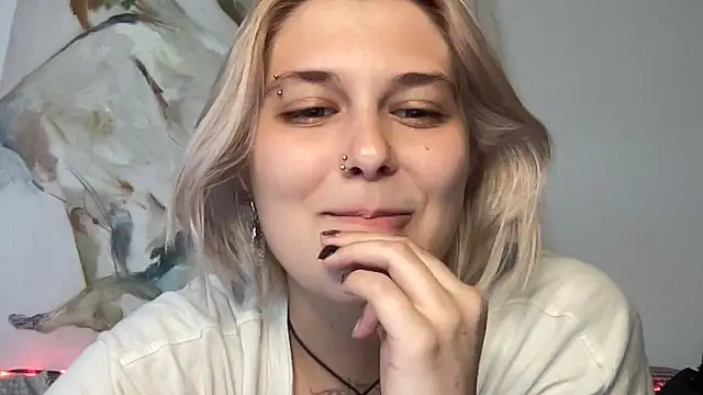 Ella_Bloom webcam