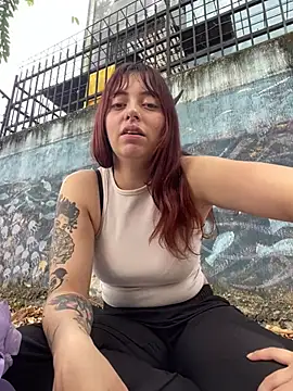 RojitasTeaseX_ webcam