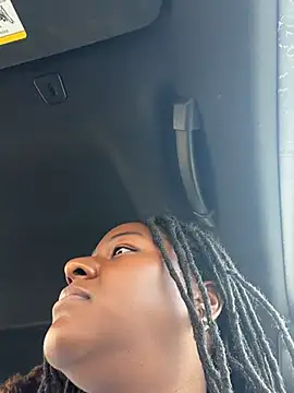 GirthGoddessCoco webcam