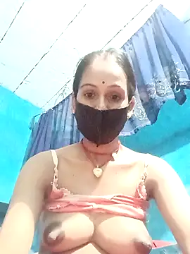 Nandani-758 webcam