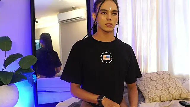 Luxa_Velvet webcam