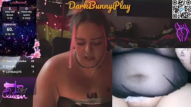 DarkBunnyPlay webcam