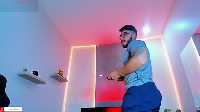 Liam_Kleiin webcam