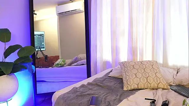Luxa_Velvet webcam