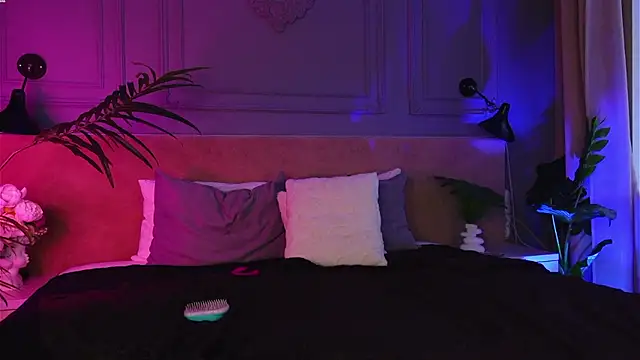 Liv_Fay webcam