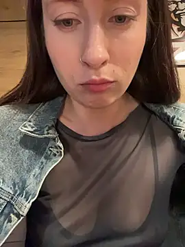 Holly_Play