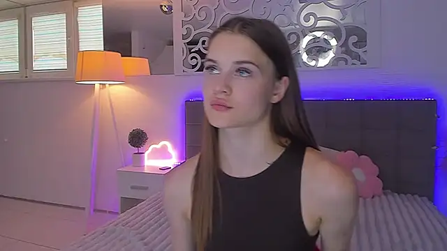 LuisaClover webcam