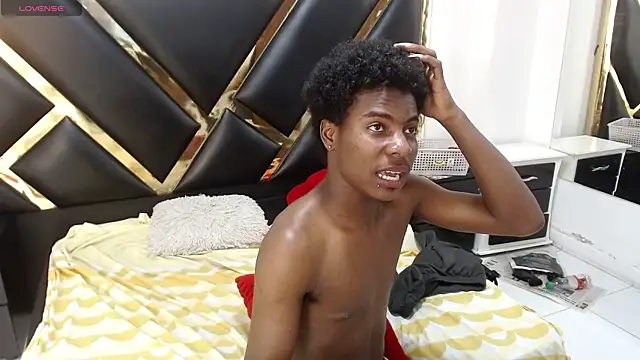 NoahJhonson69 webcam