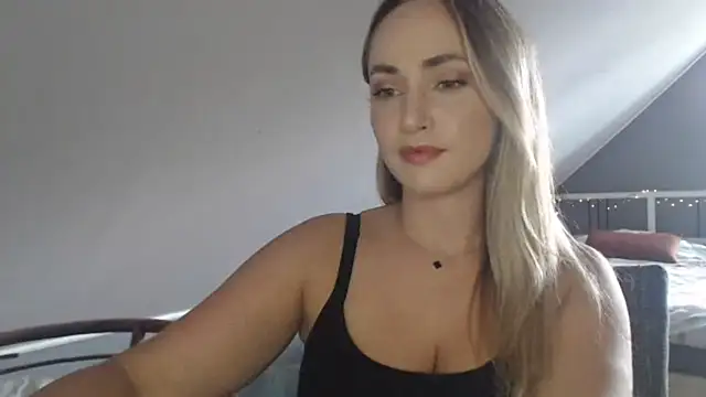 ScarlettSensitive webcam