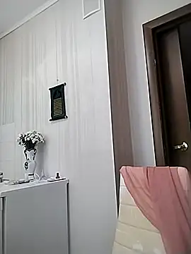 MilkCandyGirl webcam