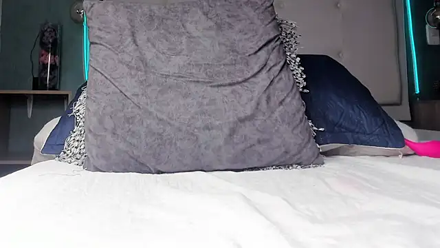 mia_gomez7 webcam