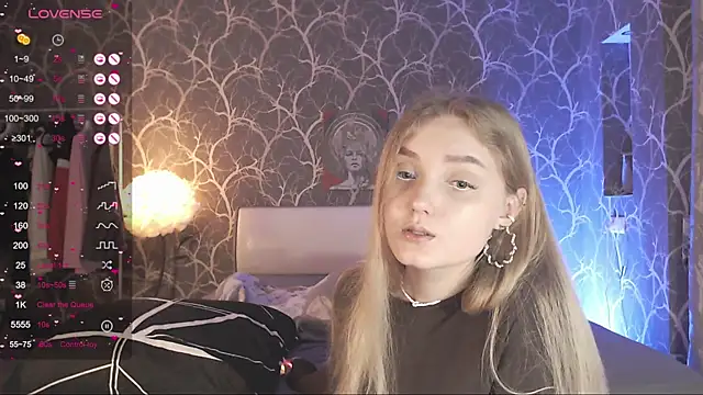 MiaMiaMeow webcam