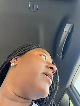 GirthGoddessCoco webcam