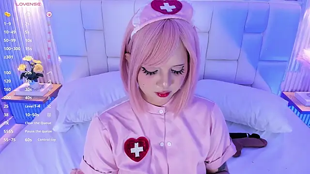 NanaOsaky webcam