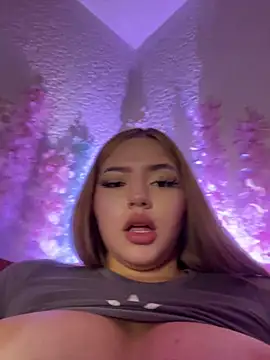 ChloeCollins__ webcam