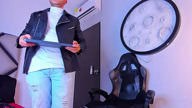 mike_257 webcam