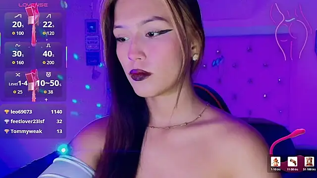 naomifire_ webcam