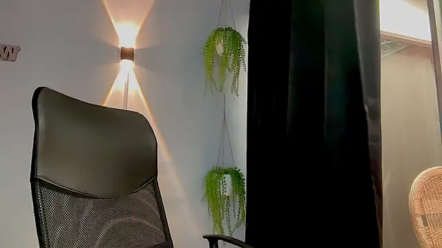 MarcellaGriffin webcam