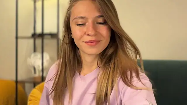 LovelyKatea webcam
