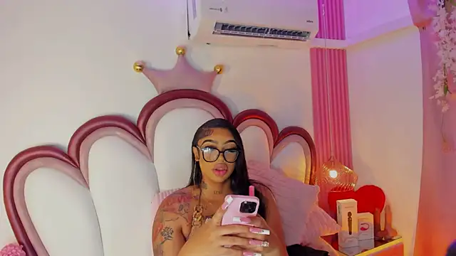 Mia_Jansen webcam